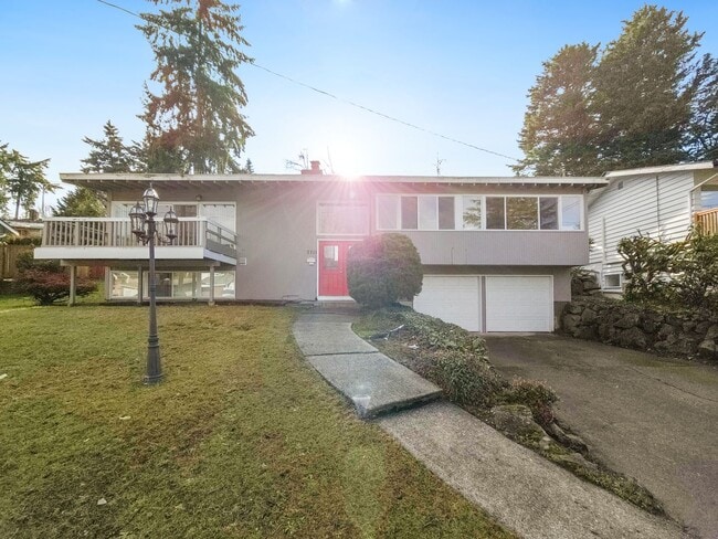 Building Photo - 7711 SE 39th St