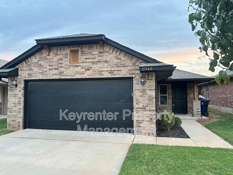 Foto principal - 11540 SW 8th Cir