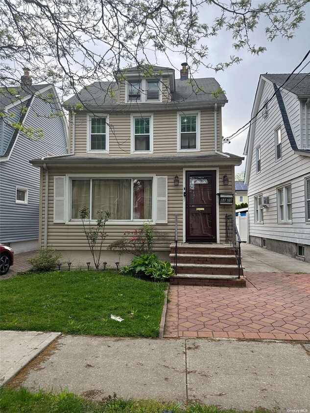 Primary Photo - 88-20 Lyman St