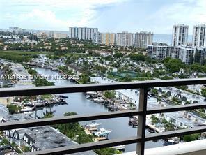 Foto del edificio - 2500 Parkview Dr