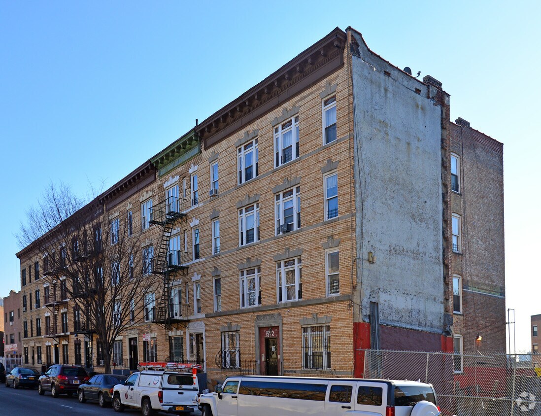 Building Photo - 1522 Eastern Pky