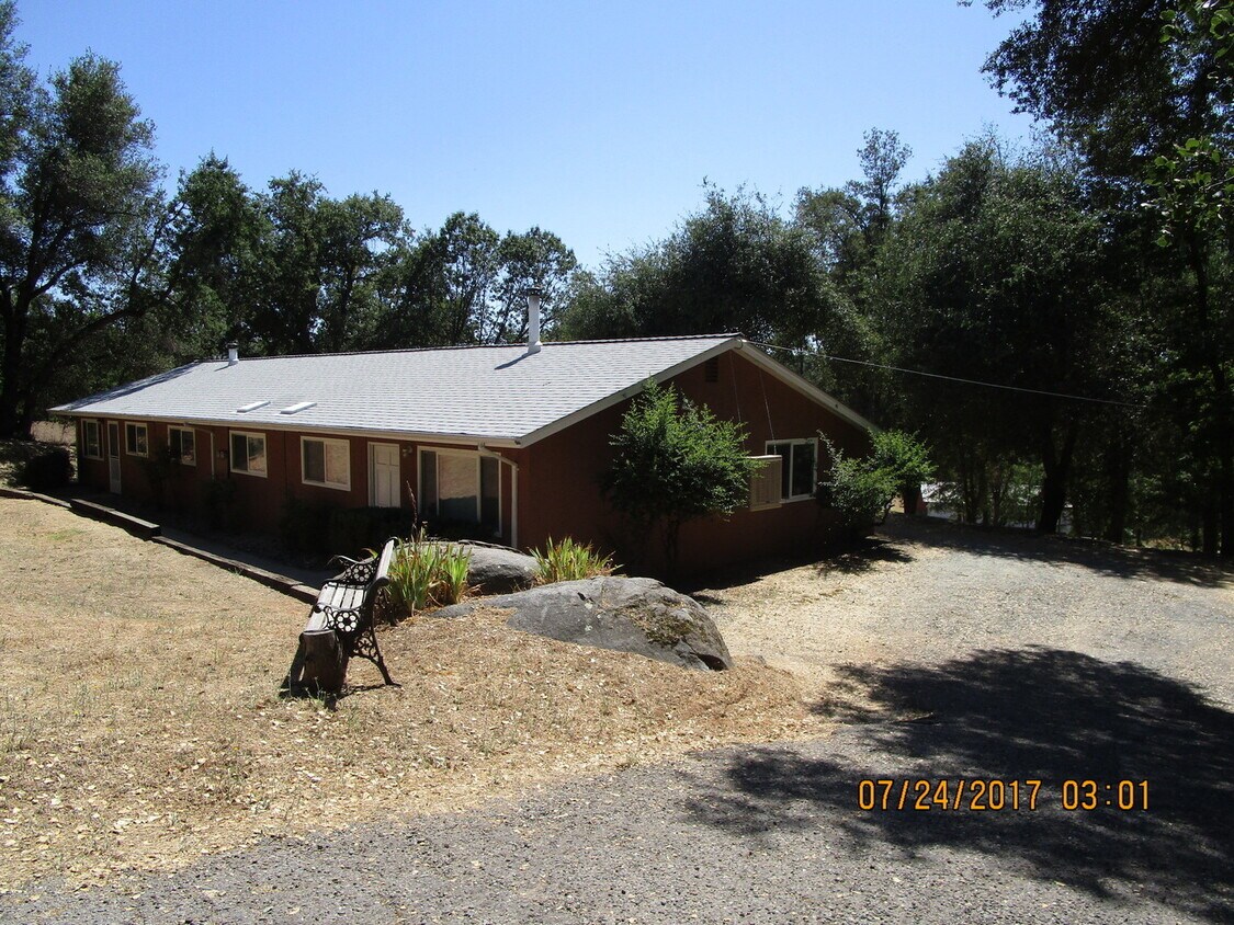 19200 Beauchamp Dr, Sonora, CA 95370 House Rental in Sonora, CA