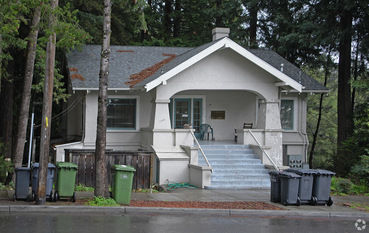 Building Photo - 1197 Euclid Ave