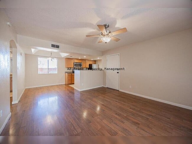 Foto del edificio - 1125 E Broadway Rd