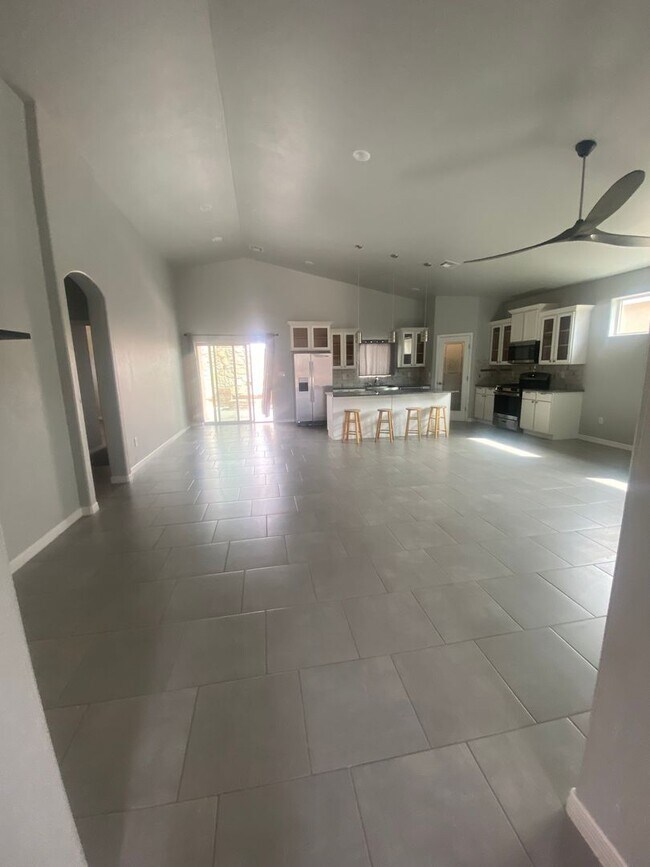 Foto del edificio - Beautiful Newer Home in Great Location