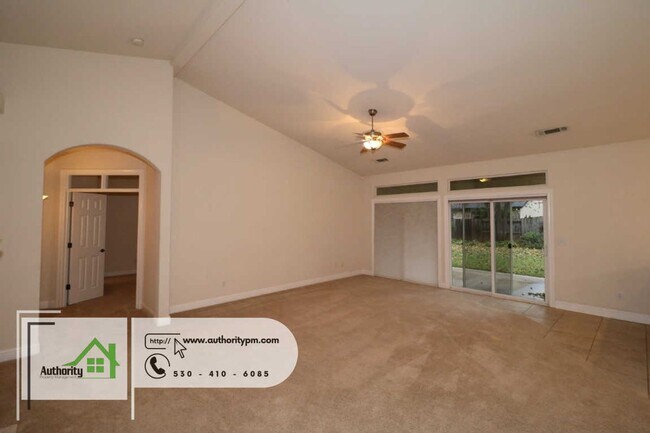 Building Photo - 618 Casa Buena, East side of Town, Short T...