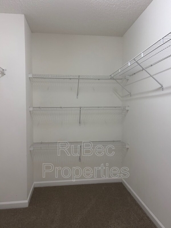 Building Photo - 10513 Plantain Ct