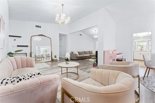 Foto del edificio - 24162 Fordview St