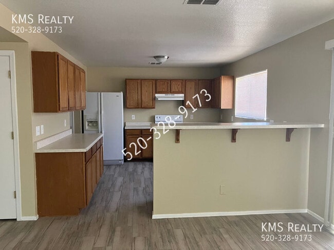 Building Photo - 6134 S Sunrise Valley Dr