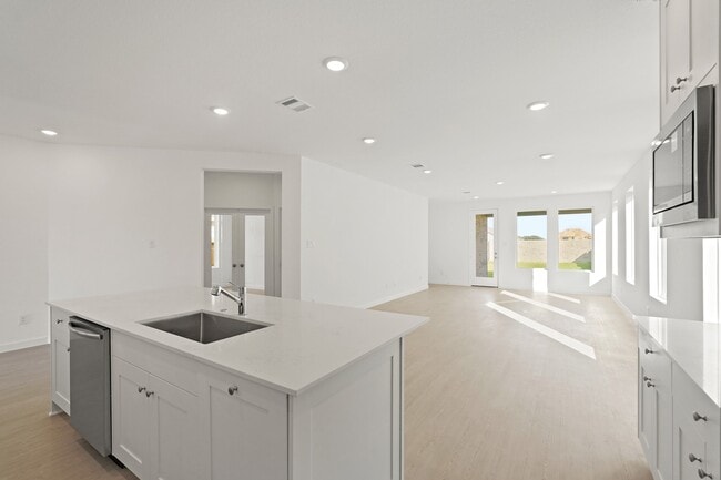 Foto del edificio - 31714 Blossom Ln