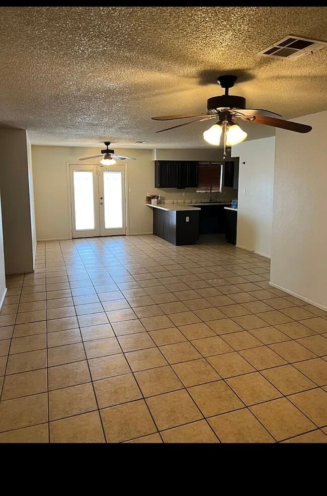 Building Photo - 2186 S 48th Way
