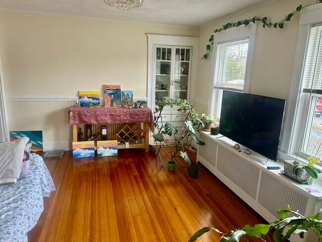 Foto del edificio - 1139 Beacon St