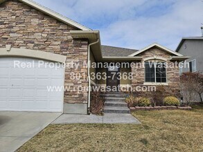 Building Photo - 4120 Juniper Hills Dr
