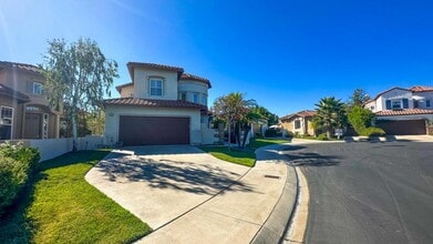 Building Photo - 9 Yale Ct