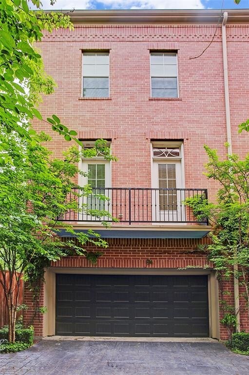 Primary Photo - 1811 Ashland St