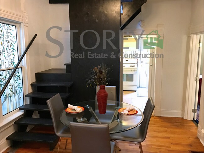 Foto del edificio - 3350 W Moncrieff Pl