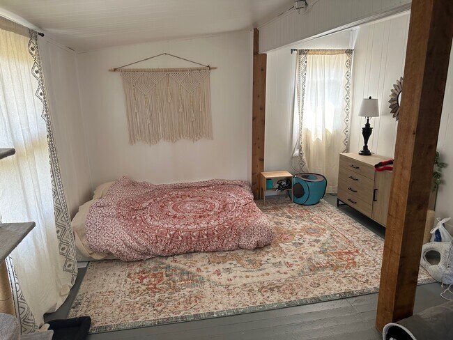 Foto del edificio - 7801 Oak Ave