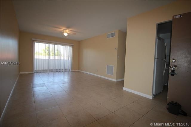 Foto del edificio - 4043 NW 16th St