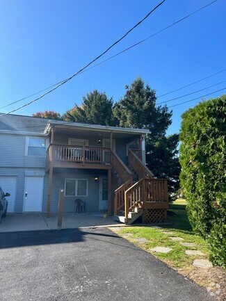 Building Photo - 8361 Schantz Rd