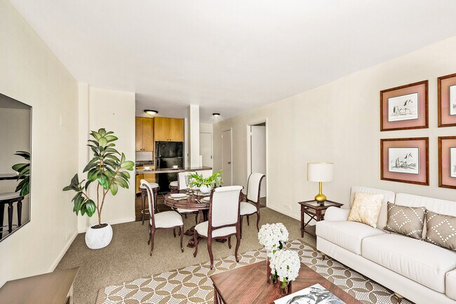 Foto del edificio - 2800 N Lake Shore Dr