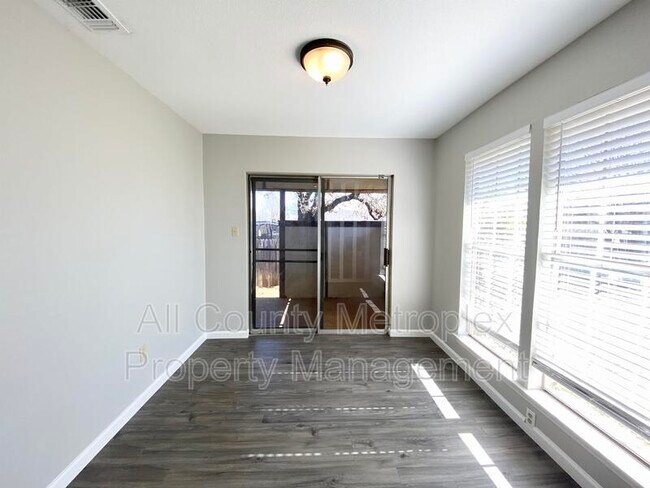 Foto del edificio - 3809 Tamarron Ln