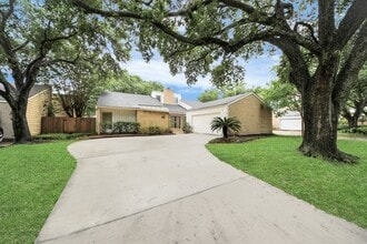 Building Photo - 11415 Ella Lee Dr