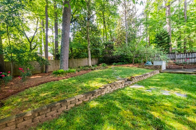 Photo - 2291 Strathmore Dr NE House