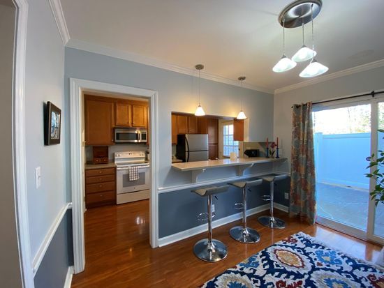 Kitchen/Dining - 304 Hanover Arms Ct