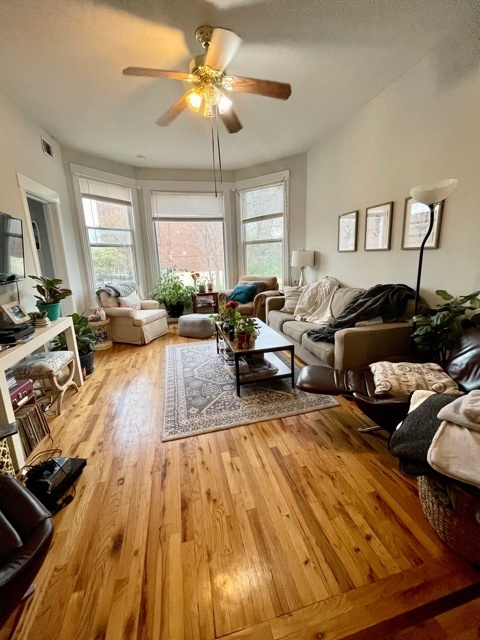 Foto del edificio - 2632 N Lincoln Ave