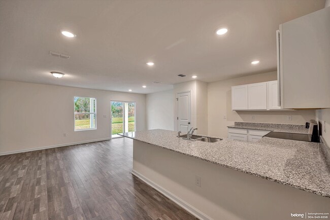 Building Photo - 45105 Red Brick Dr
