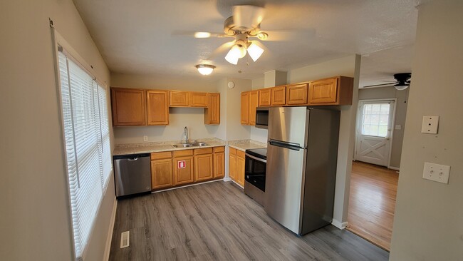 Kitchen - 110 Hammond St