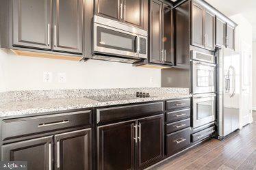 Building Photo - 9909 Whitemoss Dr