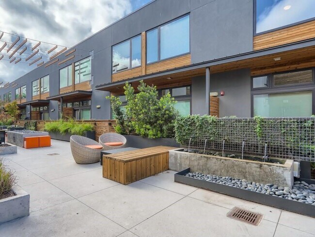 Foto del edificio - 2002 E 7th St