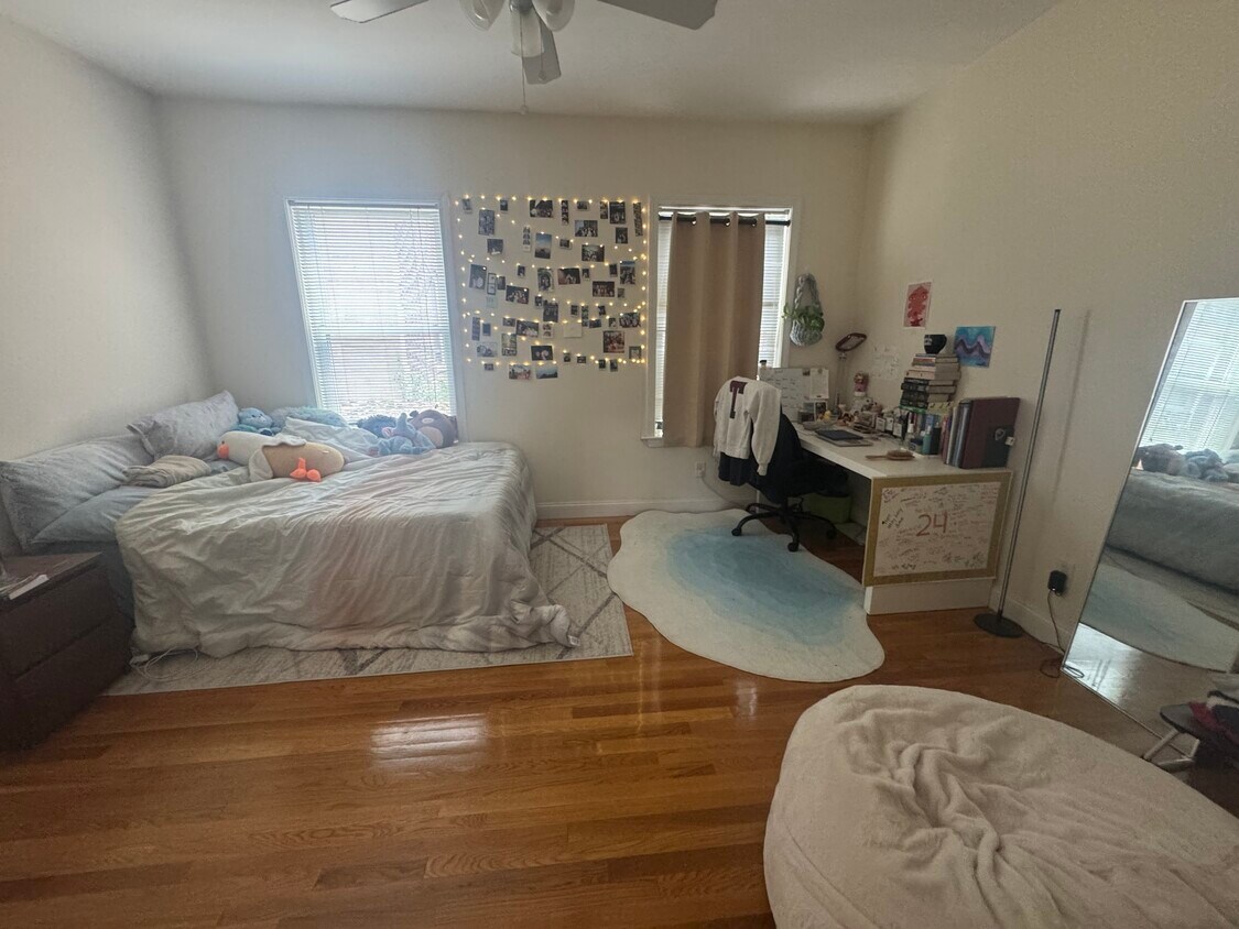 Primary Photo - 172 Fuller St