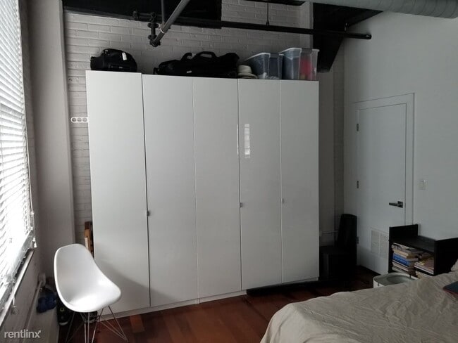 Building Photo - 1 br, 1 bath  - 201 Spring Garden St Unit 3B