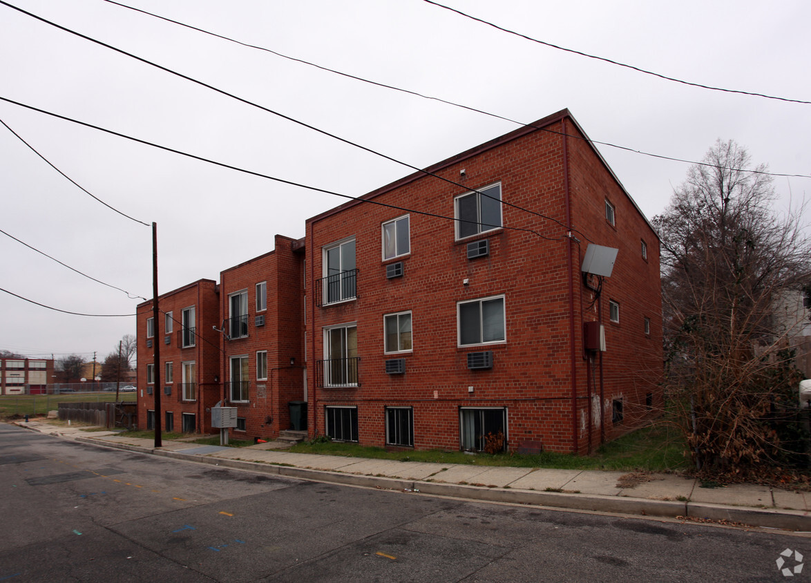 5348 Llama Pl SE - 5348 Call Pl SE