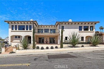 Building Photo - 1699 Calle De Los Alamos