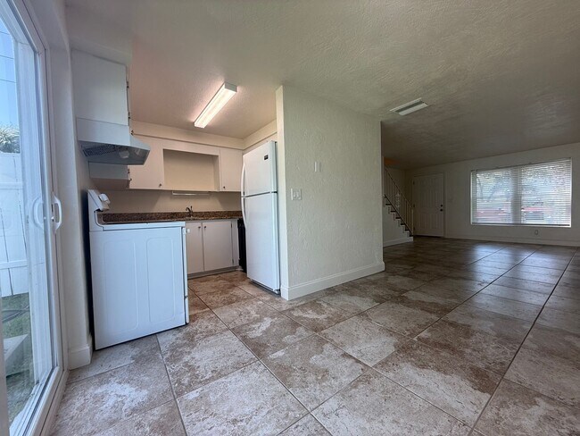 Foto del edificio - 1610 S Palmetto Ave