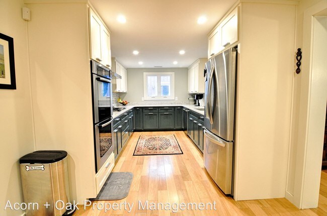 Foto del edificio - 503 Whitehead Rd