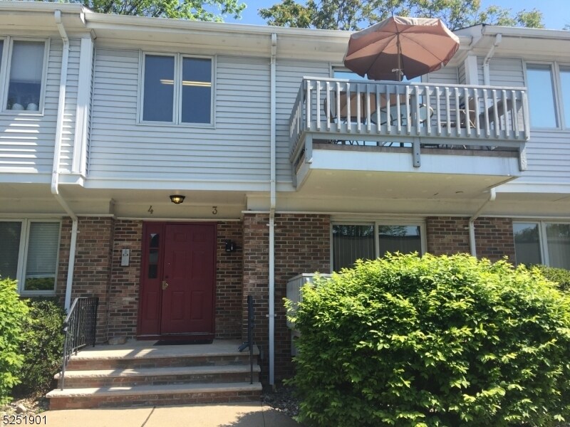 245 Main St, Millburn, NJ 07041 Townhome Rentals in Millburn NJ