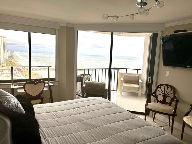 Foto del edificio - 9650 Shore Dr