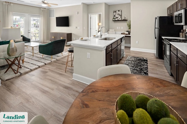 Building Photo - 195 N Creek Dr