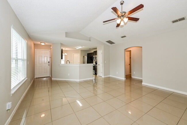 Building Photo - 484 Heron Nest Point