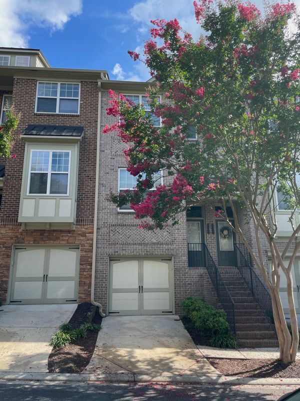Primary Photo - 2042 Cobblestone Cir NE