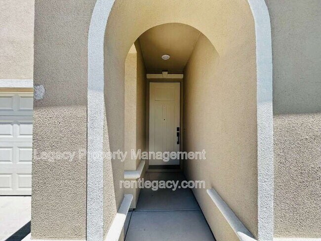 Foto del edificio - 8057 Moongate Wy