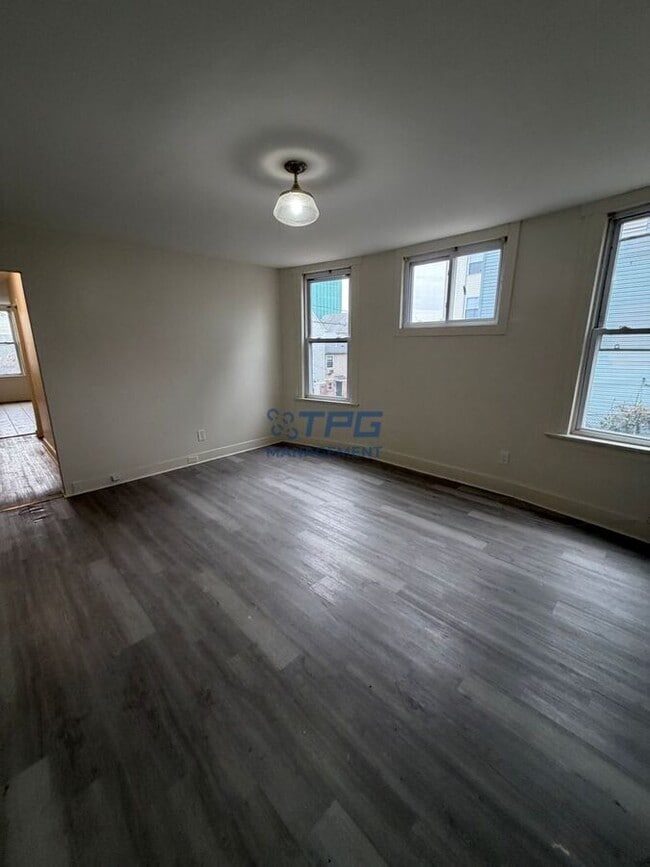 Building Photo - 130 Milford Ave