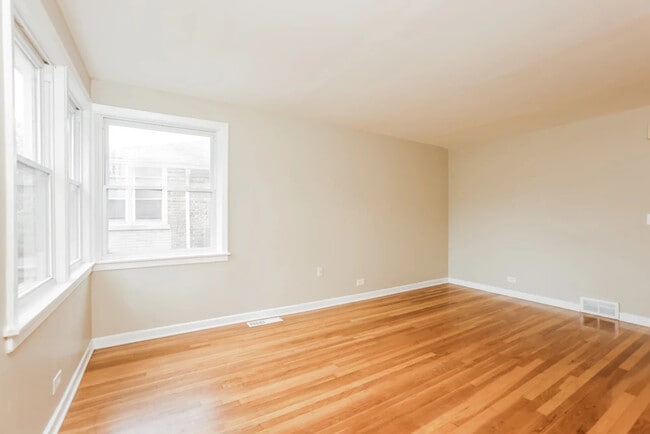 Foto del edificio - 1625 Mulford St