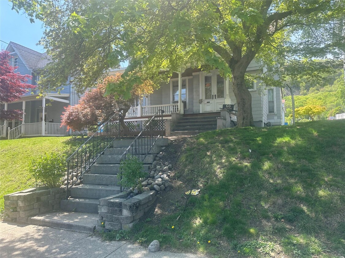 Building Photo - 60 Hudson Ave