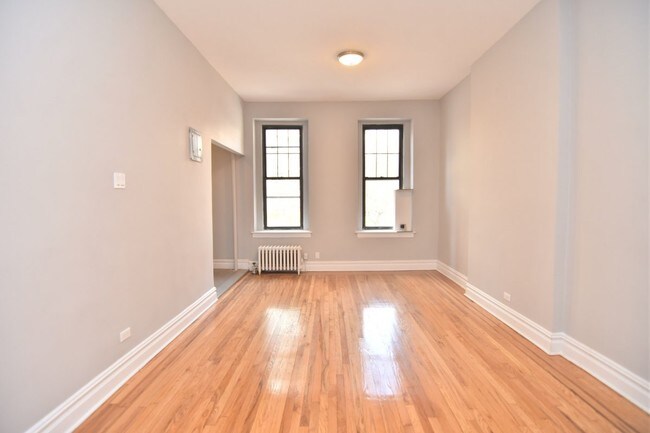 Foto del edificio - 1688 York Ave