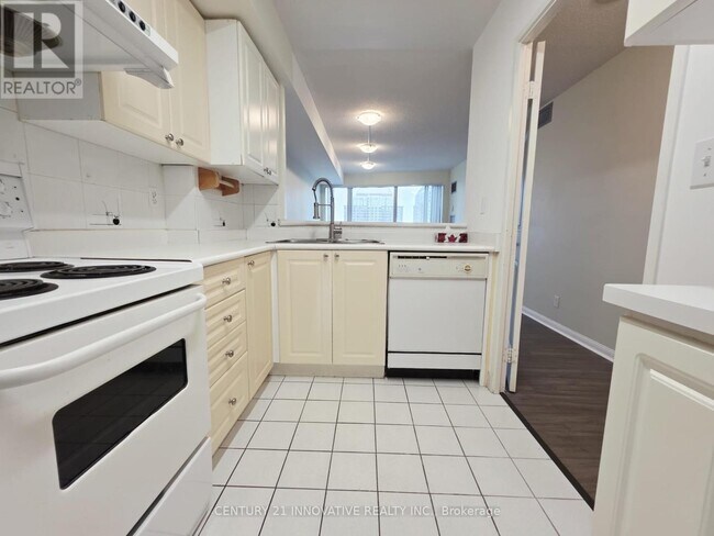 Photo du bâtiment - 18 Lee Centre Dr